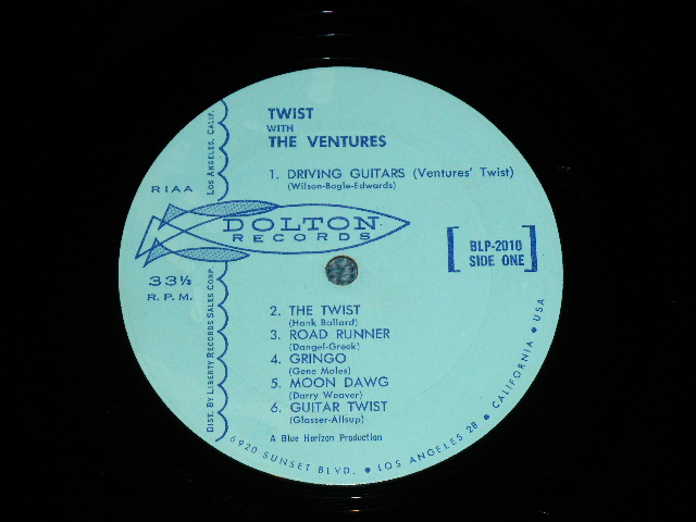 画像: THE VENTURES - TWIST WITH THE VENTURES ( LIGHT BLUE  Label : Matrix Number 1G/1H : Ex+/Ex++ Looks:Ex+) / 1962 US ORIGINAL RELEASE VERSION MONO Used  LP 