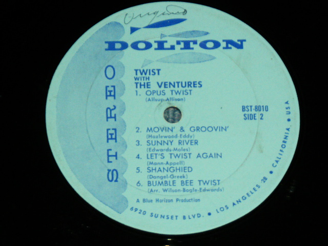 画像: THE VENTURES - TWIST WITH THE VENTURES ( LIGHT BLUE Label : Matrix Number BST-8010-Side 1-1C/ BST-8010-1A-Side 2 :VG/VG+++,B-3:Poor ) / 1962 US ORIGINAL RELEASE VERSION STEREO  Used  LP 