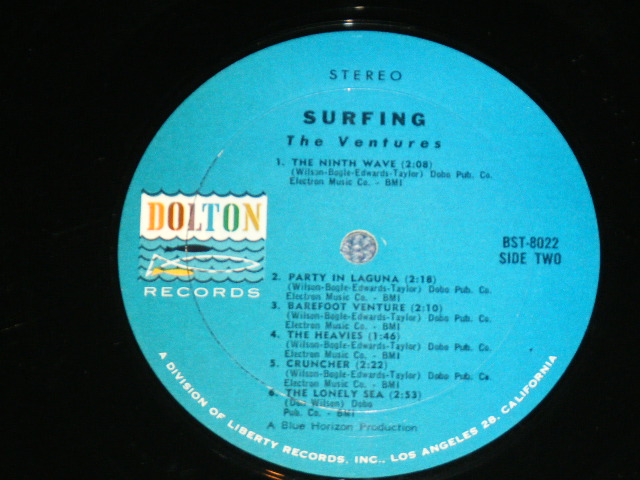 画像: THE VENTURES - SURFING ( '63 Version BLUE with BLACK Print  Label : Matrix Number BST-8022  S1/  BST-8022 S2  Ex+++/Ex+++,A-1,2 : Ex+ ) / 1963 US ORIGINAL  "BLUE with BLACK Print Label" STEREO Used  LP 