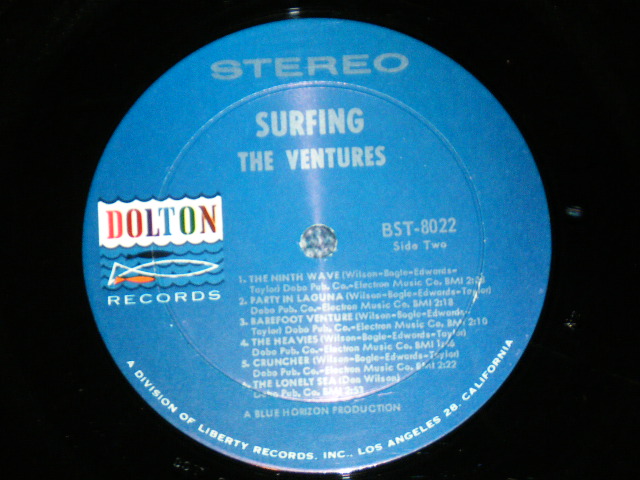画像: THE VENTURES - SURFING (  '63 Version DARK BLUE with SILVER Print  Label : Matrix Number BST8022  1 SIDE1/  BST-8022 1 SIDE 2 :  Ex+,Ex++/MINT- ) / 1963 US ORIGINAL  "BLUE with SILVER Print Label" STEREO Used  LP 