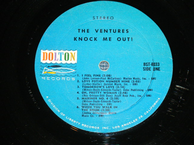 画像: THE VENTURES - KNOCK ME OUT (  US AMERICA ORIGINAL "BLUE with BLACK Print  Label :With "TOMORROW'S LOVE" Version :  Matrix Number BST-8033 1/  BST-8033 2   : Ex+,Ex-/Ex,Ex+ ) / 1965 US ORIGINAL "BLUE with BLACK BLACK Print Label" STEREO Used  LP 