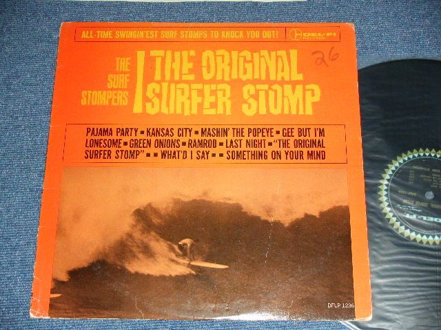 画像1: THE SURF STOMPERS (BRUCE JOHNSTON) - THE ORIGINAL SURFER STOMP ( Ex-/Ex++ Looks; Ex- )  / 1963 US AMERICA ORIGINAL Used LP 