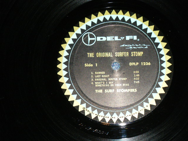 画像: THE SURF STOMPERS (BRUCE JOHNSTON) - THE ORIGINAL SURFER STOMP ( Ex/Ex+++ Looks; Ex++ )  / 1963 US AMERICA ORIGINAL Used LP 