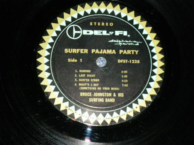 画像: The BRUCE JOHNSTON SURFING BAND - SURFERS' PAJAMA PARTY  ( VG/Ex+ Looks:Ex )  / 1963 US AMERICA ORIGINAL STEREO Used LP 