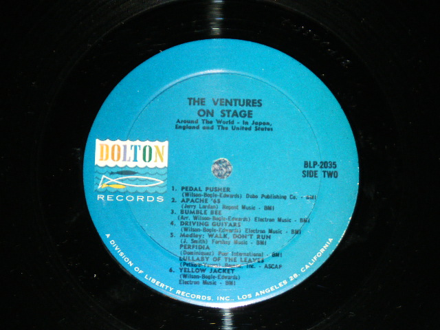 画像: THE VENTURES - ON STAGE ( Matrix # A)BLP-2035-1 /B)BLP-2035-2 ) (MINT-/MINT- ) / 1965  US AMERICA  ORIGINAL  "Blue with Black Print Label:)\\" MONO Used   LP