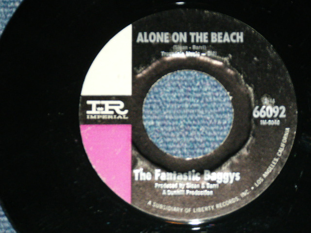 画像1: THE FANTASTIC BAGGYS( P.F.SLOAN & STEVE BARRI ) - ALONE ON THE BEACH : IT WAS I  ( Ex+++/Ex+++ ) / 1965 US AMERICA ORIGINAL Used 7" Single