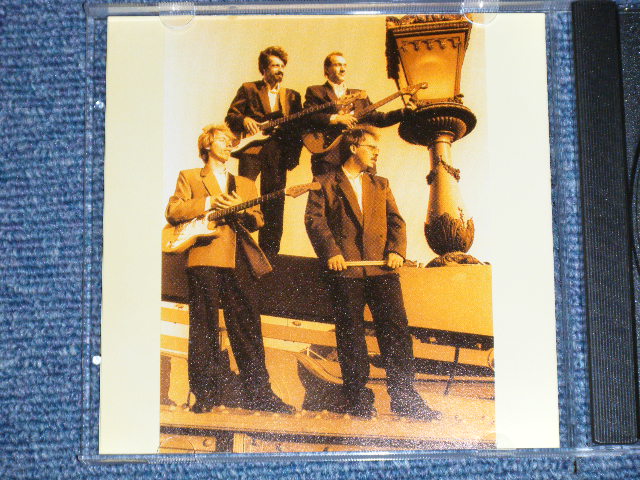 画像: HUNDOWS - DANCE FLOOR : 20 ORIGINAL INSTRUMENTAL TRACKS  ; ROCK IN BOX SERIES 32 (NEW) / 1995  HUNGARY ORIGINAL  "BRAND NEW" CD 