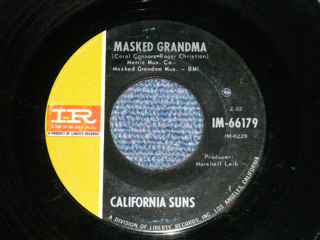 画像1: CALIFORNIA SUNS (  CAROL CONNORS ) - MASKED GRANDMA : LITTLE BIT OF HEAVEN ( Ex+/Ex+  : BB HOLE)   / 1966 US AMERICA ORIGINAL Used 7" Single 