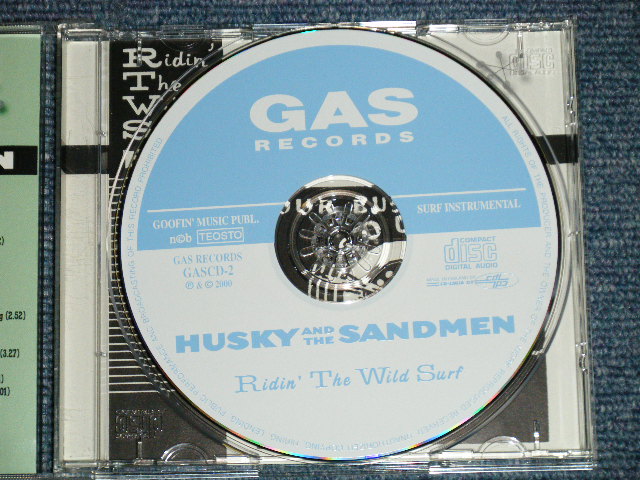 画像: HUSKY & THE SANDMEN - RIDIN' THE WILD SURF  ( MINT/MINT ) / 2000 FINLAND ORIGINAL Used CD 