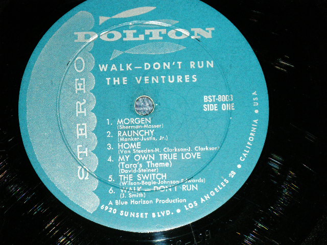 画像: THE VENTURES - WALK DON'T RUN (Ex/Ex+ Looks:Ex-) / 1962? US AMERICA 3rd Press "DARK BLUE with SILVER Print Label" STEREO Used LP 