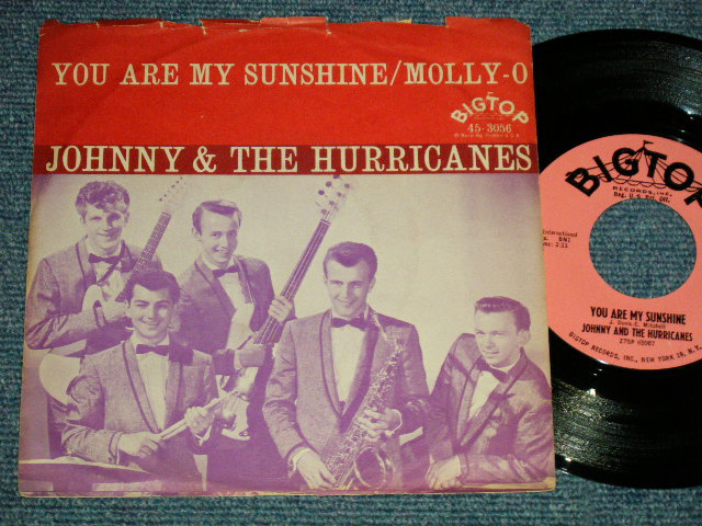画像1: JOHNNY AND THE HURRICANES - A)YOU ARE MY SUNSHINE  B)MOLLY-O (With Picture Sleev)  (VG+++/MINT-) / 1960 US AMERICA  Used 7" Single 