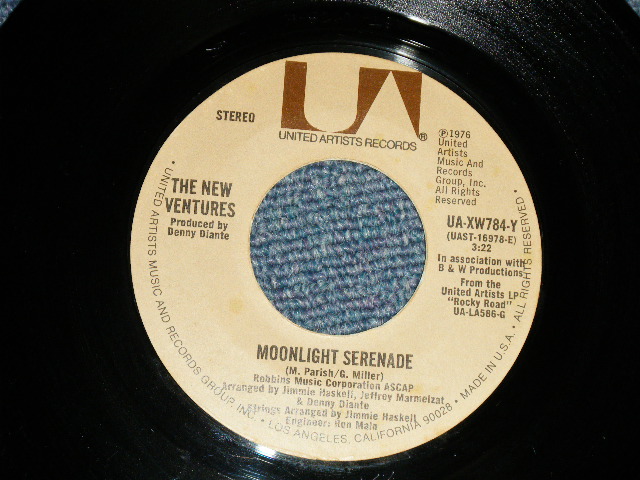 画像1: THE VENTURES - MOONLIGHT SERENADE  A) 3:22 SHORT / B) 5:26 LONG DISCO (MINT/MINT)/ 1976 US AMERICA ORIGINAL Used 7" SINGLE 