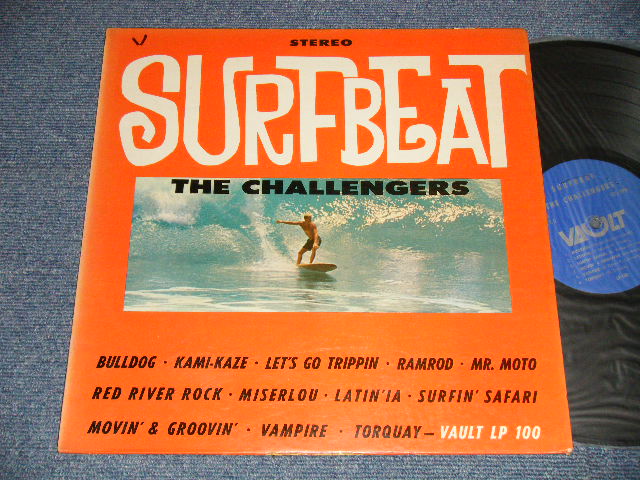 画像1: THE CHALLENGERS  - SURFBEAT (Ex++, VG++/Ex++ Looks:Ex TEAROBC, TAPESEAM) / 1963 US AMERICA ORIGINAL "BLUE LABEL" STEREO Used LP