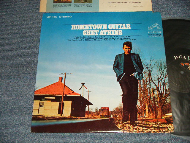 画像1: CHET ATKINS - HOMETOWN GUITAR (Ex++/MINT- SEAM EDSP) / 1968 US AMERICA ORIGINAL STEREO Used LP