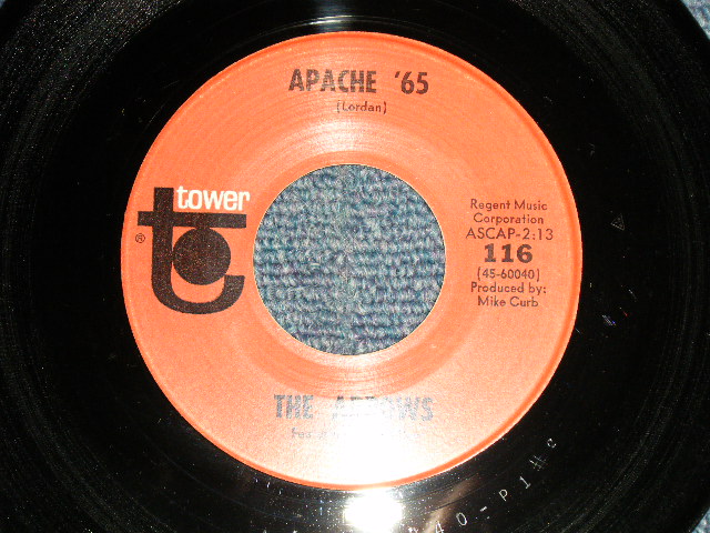 画像1: The ARROWS (Feat. DAVIE ALLAN) - A)APACHE '65  B)BLUE GUITAR (Ex++/Ex++)   /  1965 US AMERICA ORIGINAL Used 7" Single 