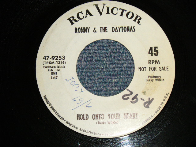 画像1: RONNY AND THE DAYTONAS - A)HOLD ONTO YOUR HEART  B)BRAVE NEW WORLD (Ex+/Ex+ WOL) / 1967 US AMERICA ORIGINAL "WHITE LABEL PROMO" Used 7" 45rpm Single