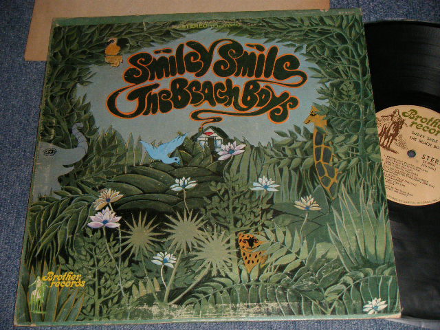 画像1: The BEACH BOYS - SMILEY SMILE (Matrix #A)ST1-9001-H1 (IAM in TRIANGLE) B)0 DT2-9001-H1 #2  (IAM in TRIANGLE)) "SCRANTON Press in PA" (Ex+, VG/Ex+++ Looks:Ex++ WOBC) /. 1967  US AMERICA ORIGINAL STEREO Used LP