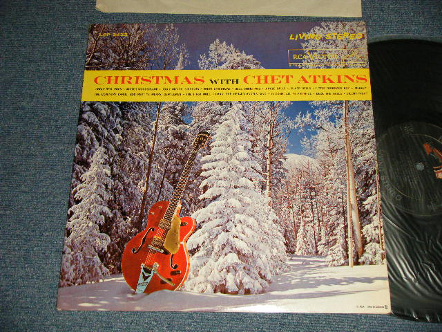 画像1: CHET ATKINS - CHRISTMAS WITH CHET ATKINS (Ex+++/Ex+++) / 1965 US AMERICA ORIGINAL STEREO Used LP