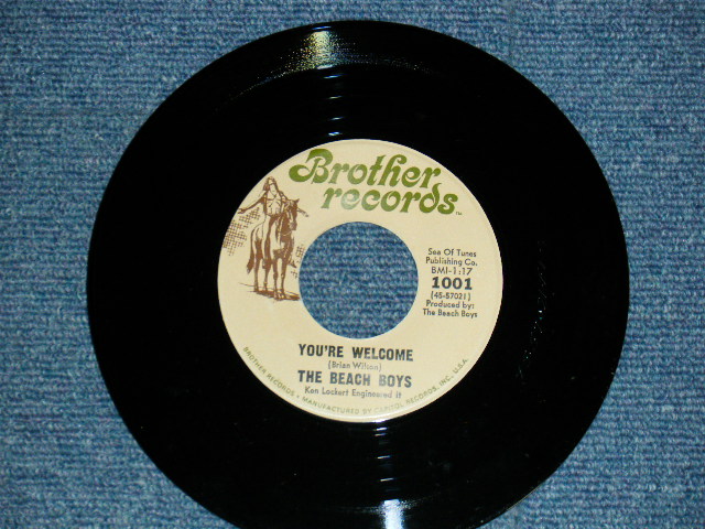 画像4: THE BEACH BOUS - A) HEROES AND VILLAINS   B) YOU'RE WELCOME  "First pressing with "Ken Lockert Engineered it" misprinted on the label." (MINT-/MINT-) / 1967 US AMERICA ORIGINAL Used 7" Single