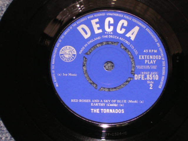 画像: THE TORNADOS - THE SOUND OF  / 1962 UK Original 7" EP With PICTURE SLEEVE 