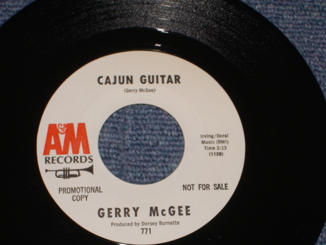 画像: GERRY McGEE ( Of THE VENTURES' LEAD GUITARIST ) - MOONLIGHT SURFAIN' ( MINT-/MINT- )　/ 1965 US ORIGINAL White Label PROMO 7"45's Single