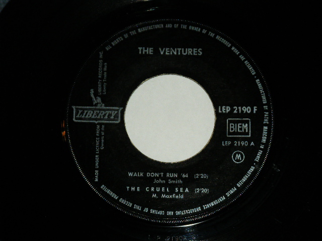 画像: THE VENTURES - WALK, DON'T RUN '64 ( Ex++,Ex+/Ex++ )  / 1960's  FRANCE Original 7" EP With PICTURE SLEEVE 
