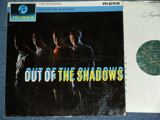 画像1: THE SHADOWS - OUT OF THE SHADOWS ( Ex+/Ex++ ) / 1962 UK ORIGINAL "Green With  Gold text " Label MONO LP 