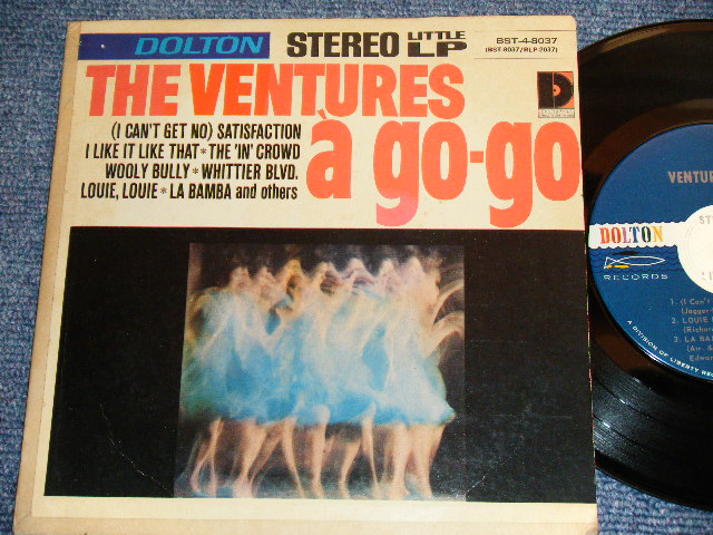 画像1: THE VENTURES - A GO-GO ( SILVER PRINT LABEL :  Ex-/Ex++ ) / 1965 US ORIGINAL 7"EP + PICTURE SLEEVE 