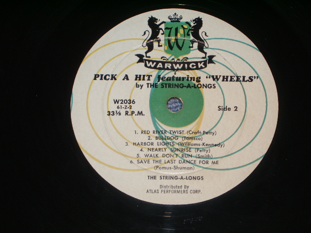 画像: THE STRING-A-LONGS - THE STRING-A-LONGS ( PICK A HIT featuring "WHEELS") / 1961 US ORIGINAL 1st Press JACKET Mono  LP 