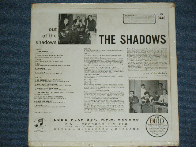 画像: THE SHADOWS - OUT OF THE SHADOWS ( VG+++/Ex+++ ) / 1962 UK ORIGINAL "Green With  Gold text " Label STEREO Used  LP 