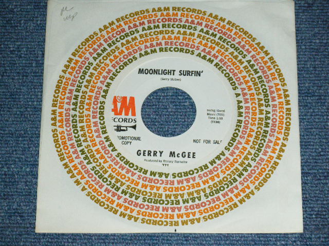 画像: GERRY McGEE ( Of THE VENTURES' LEAD GUITARIST ) - MOONLIGHT SURFAIN' ( MINT-/MINT- )　/ 1965 US ORIGINAL White Label PROMO 7"45's Single