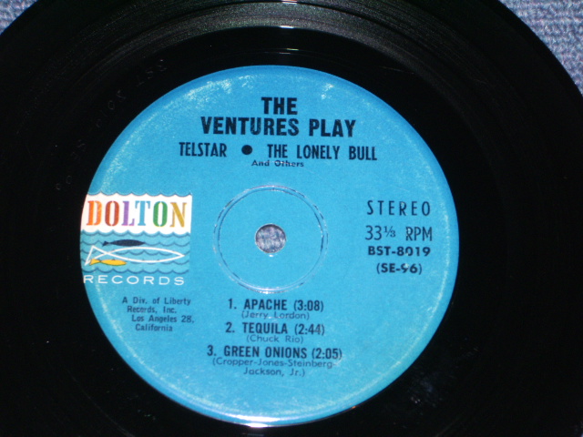 画像: THE VENTURES - PLAY TELSTAR  / 1962 US ORIGINAL 7"EP + PICTURE SLEEVE 