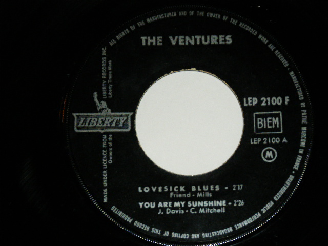 画像: THE VENTURES - PLAY THE COUNTRY : LOVESICK BLUES ( Ex++/Ex+++ ) / 1960's  FRANCE Original 7" EP With PICTURE SLEEVE 